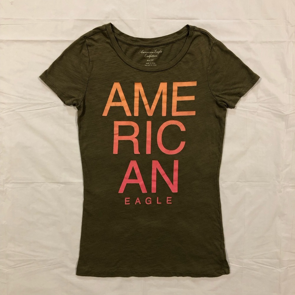 American Eagle Outfitters Women’s Short Sleeve Olive Green Graphic T-Shirt XS
